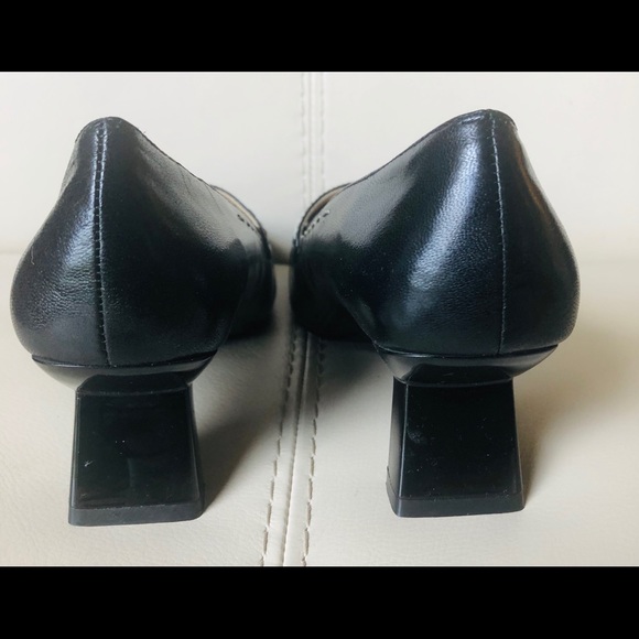 NEW! Black Leather Slip on Low Heels Shoes Size 5M - Picture 4 of 5